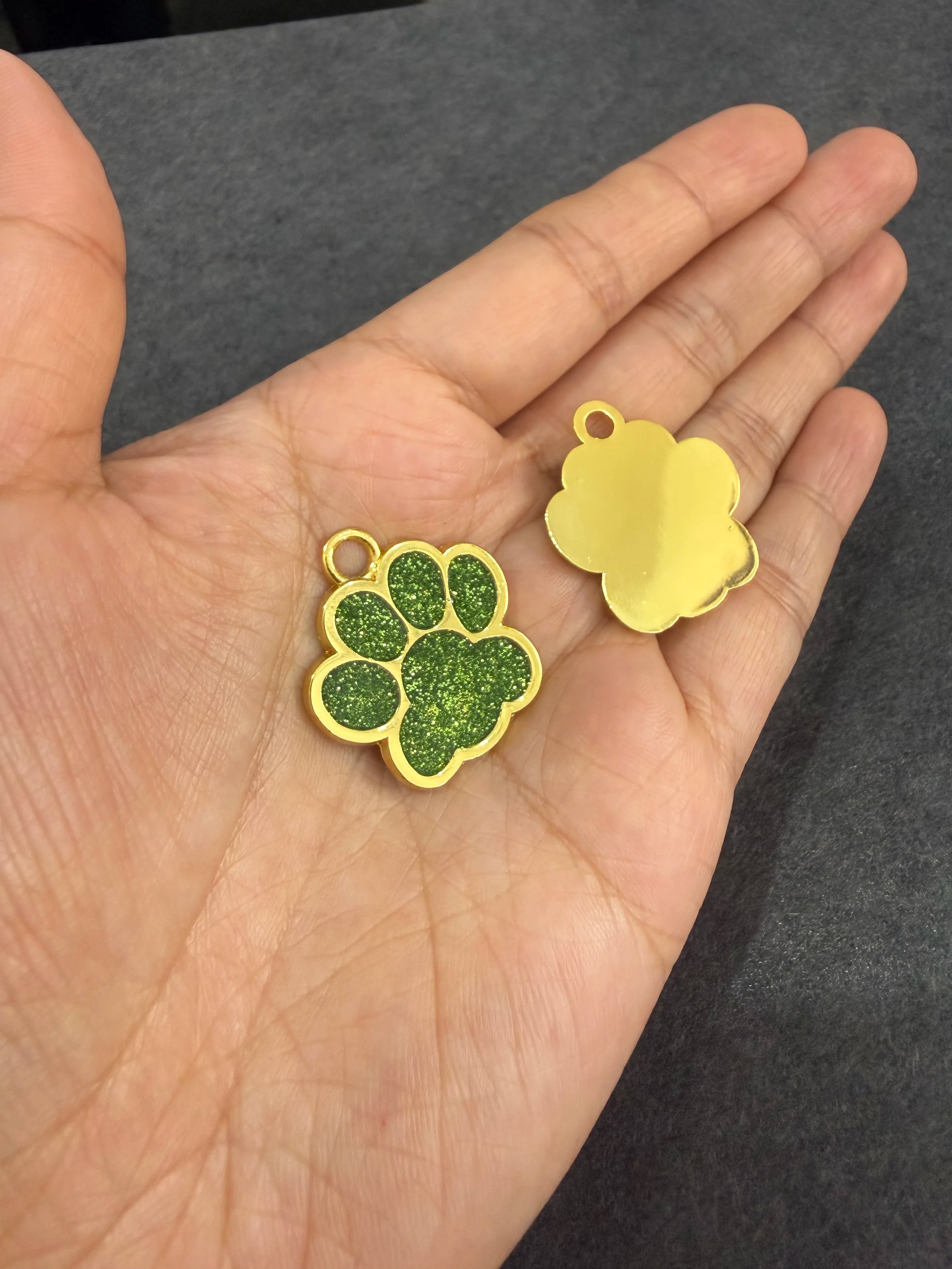 Lunaelle™ Personalized Glitter Paw Pet ID Tag – Custom Engraved Name Plate for Dogs & Cats